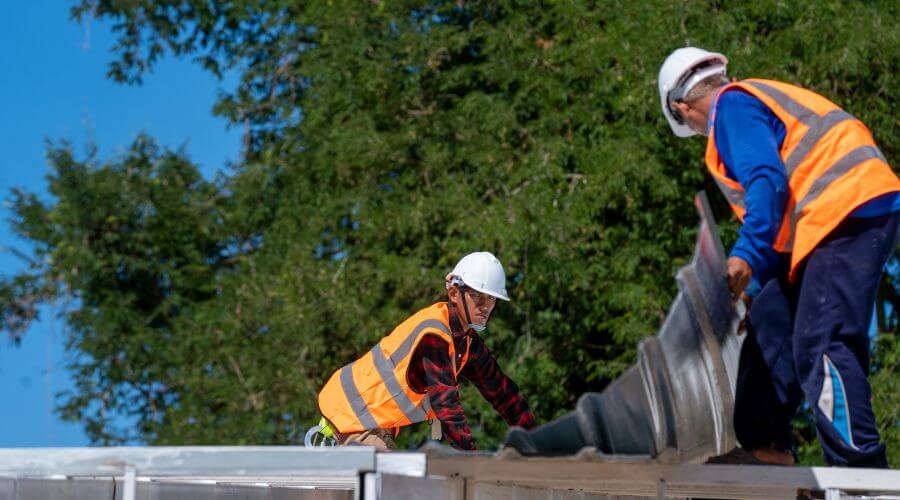 Professional metal roof installation in Sandoval, IL